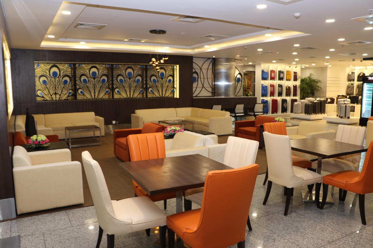 Aviserv Lounge Hotel Mumbai  Buitenkant foto